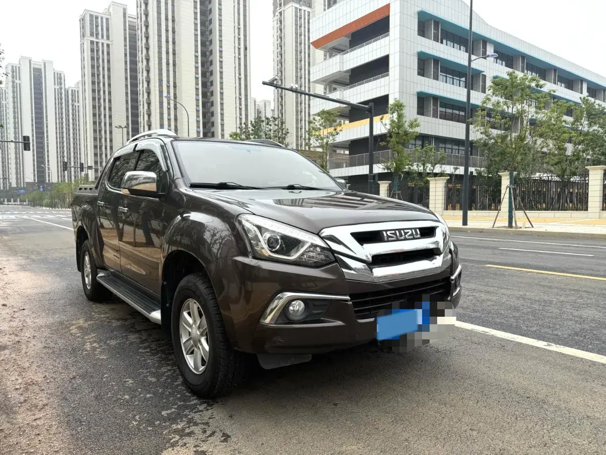 2019 ISUZU D-MAX thumbnail 3
