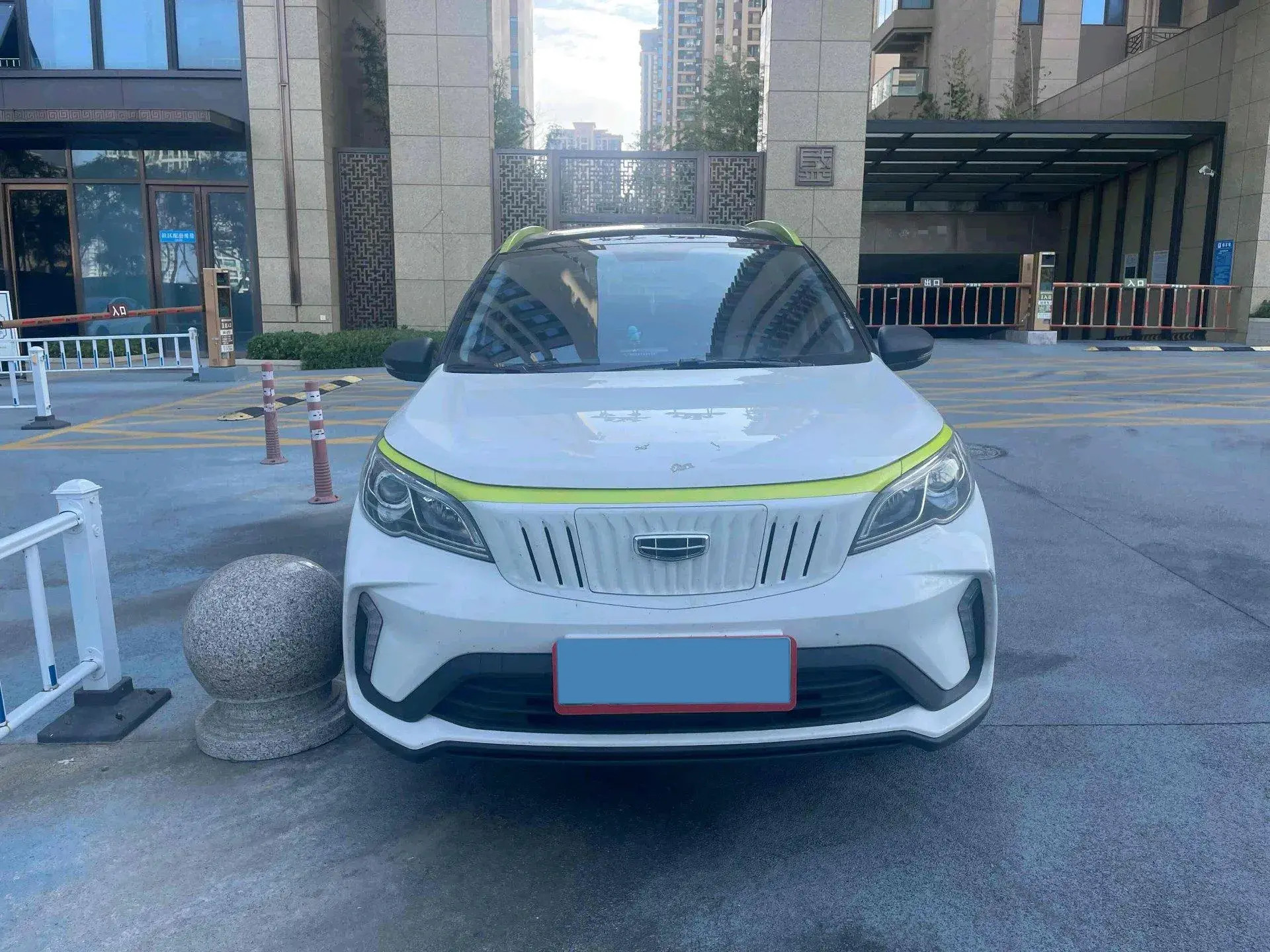 2021 GEOMETRY EX3 thumbnail 3