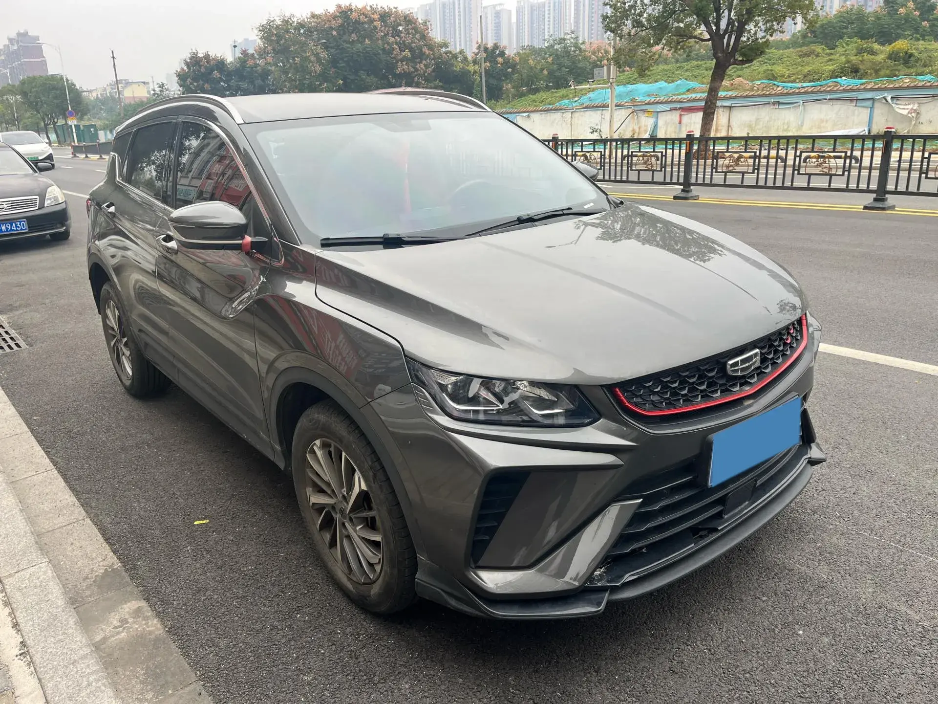 2021 GEELY COOLRAY thumbnail 4