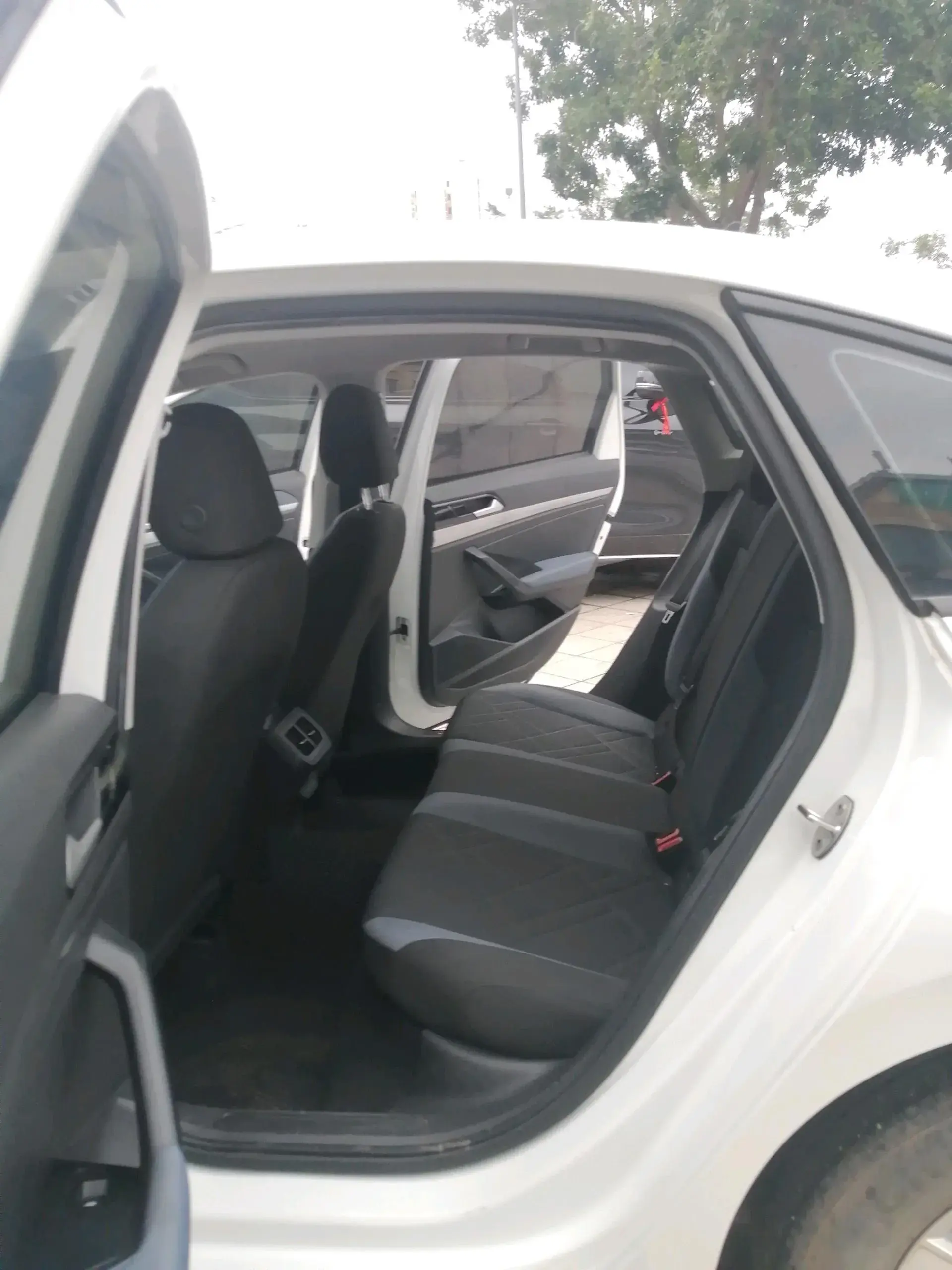 2023 VOLKSWAGEN LAVIDA thumbnail 4