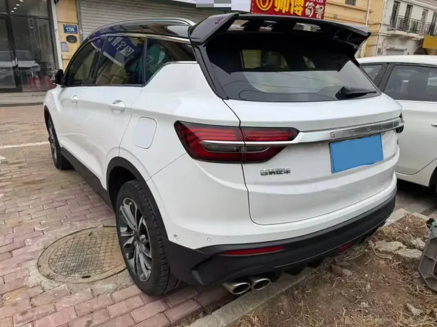 2019 GEELY COOLRAY thumbnail 4