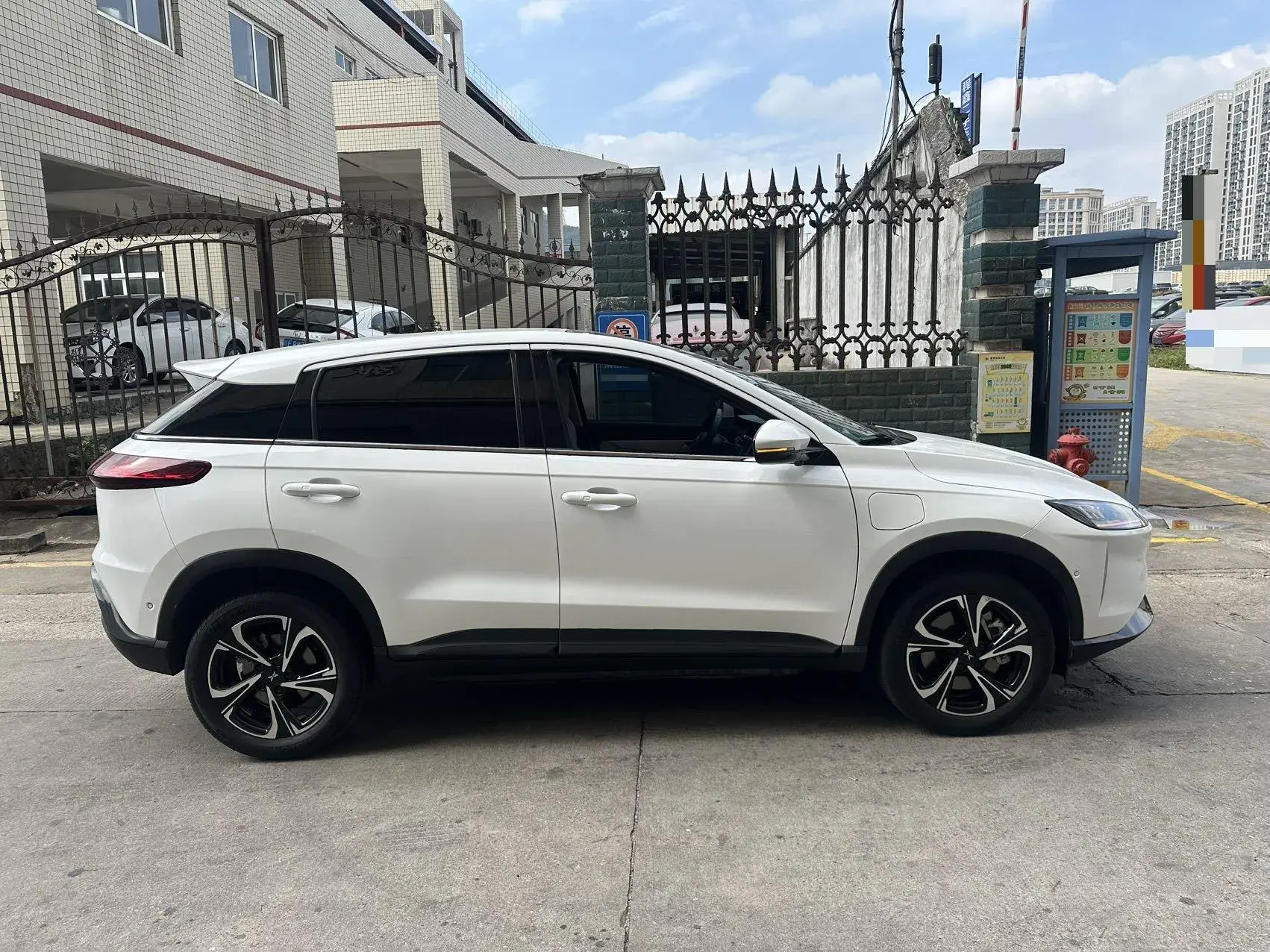 2020 XPENG G3 thumbnail 4