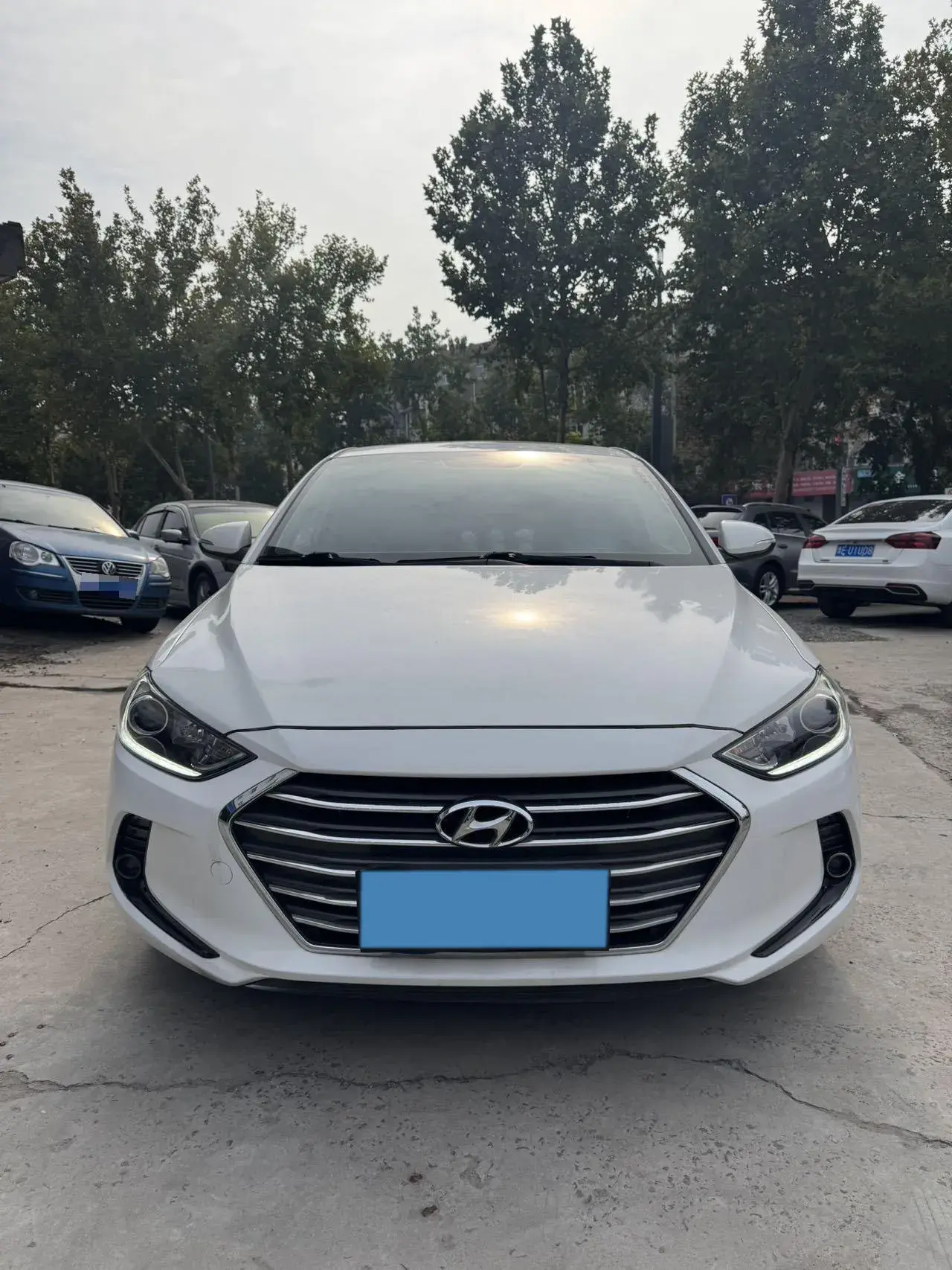 2018 HYUNDAI ELANTRA thumbnail 2