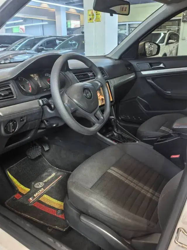 2019 VOLKSWAGEN LAVIDA thumbnail 3