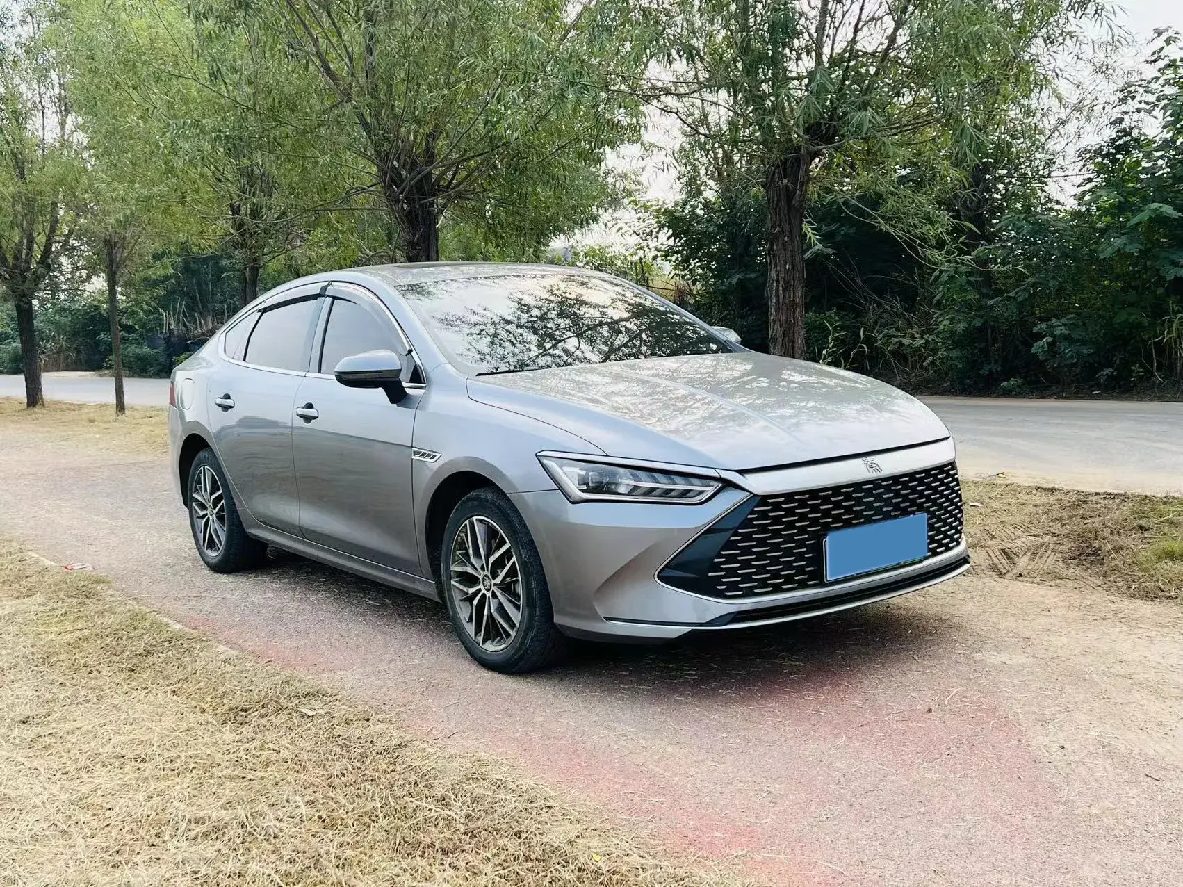 2023 BYD QIN thumbnail 3