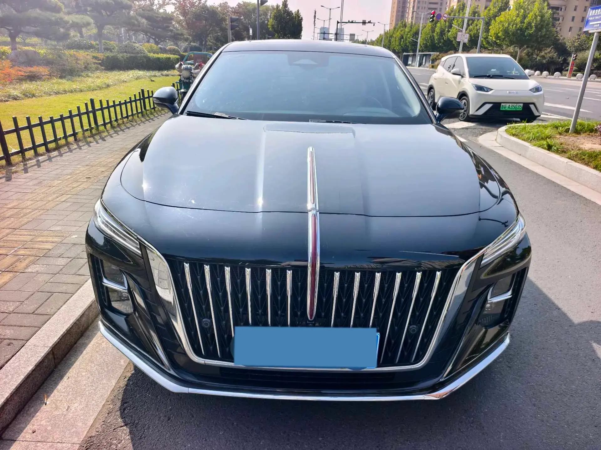 2024 HONGQI H5 thumbnail 2