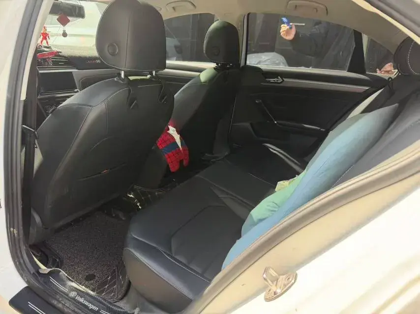 2019 VOLKSWAGEN LAMANDO thumbnail 4