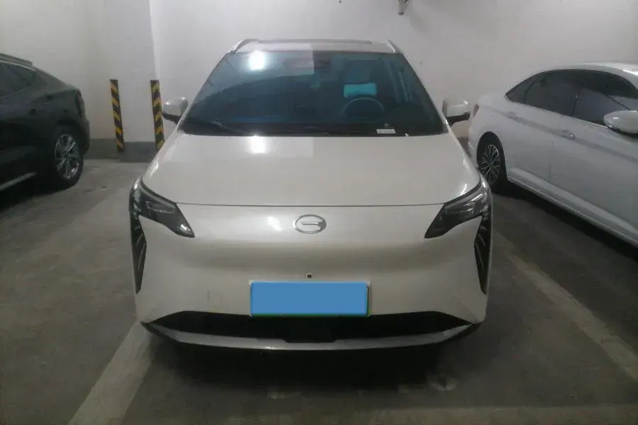 2024 AION Y thumbnail 2