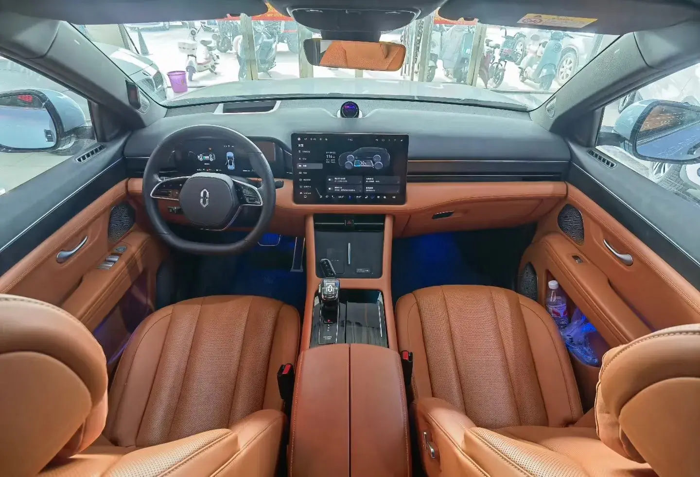 2024 AITO AITO thumbnail 4