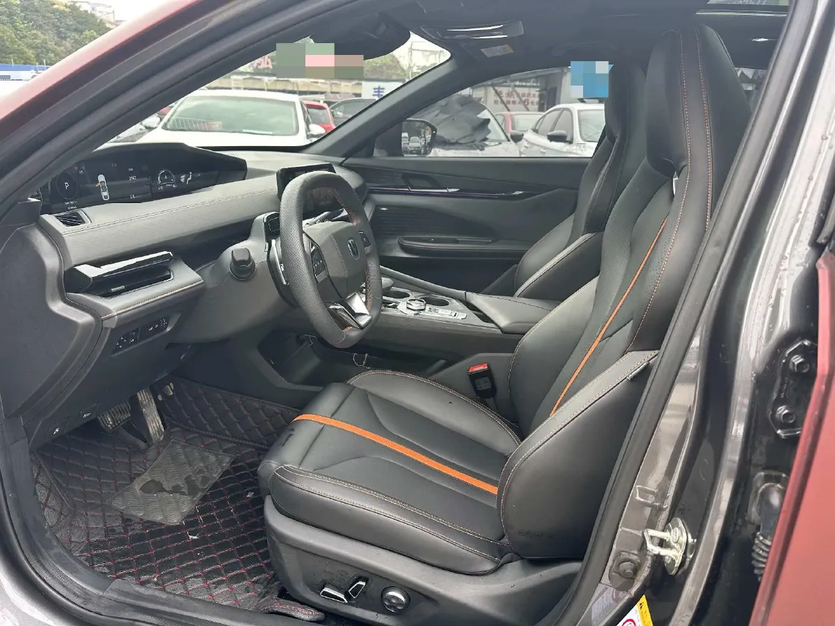 2024 ChangAn UNI-V 1.5T 188HP L4 7DCT,autocango,china used car exporter,china ev exporter,chinese used car exporter,chinese used ev exporter