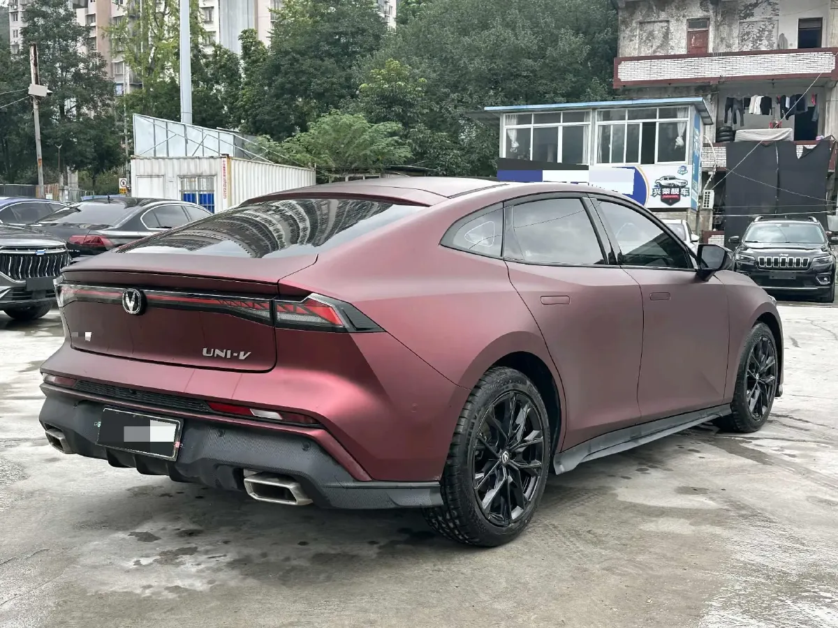 2024 ChangAn UNI-V 1.5T 188HP L4 7DCT,autocango,china used car exporter,china ev exporter,chinese used car exporter,chinese used ev exporter