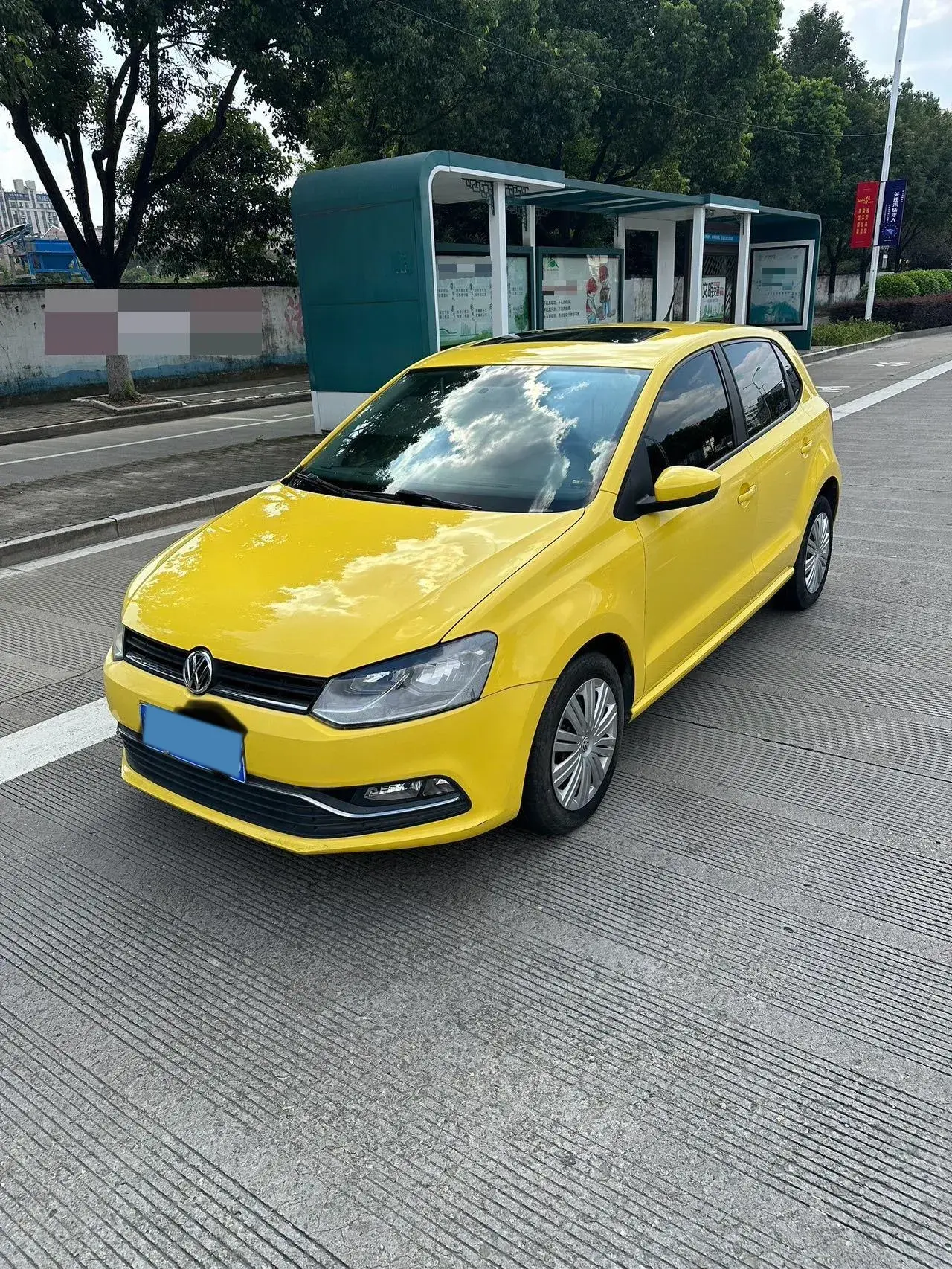 2018 VOLKSWAGEN POLO view 1