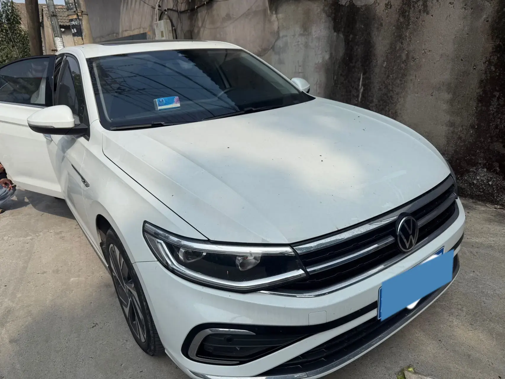 2023 VOLKSWAGEN BORA thumbnail 3