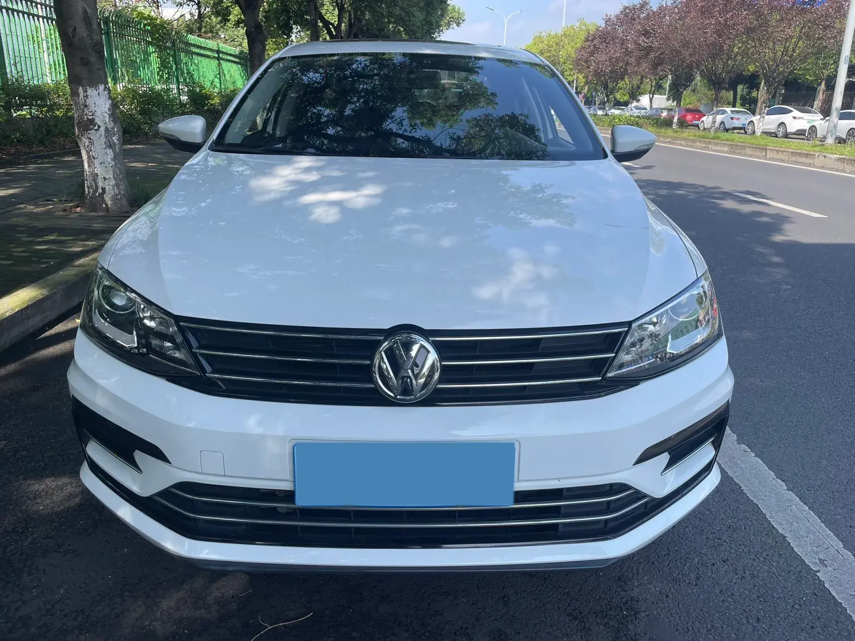 2018 VOLKSWAGEN SAGITAR thumbnail 2