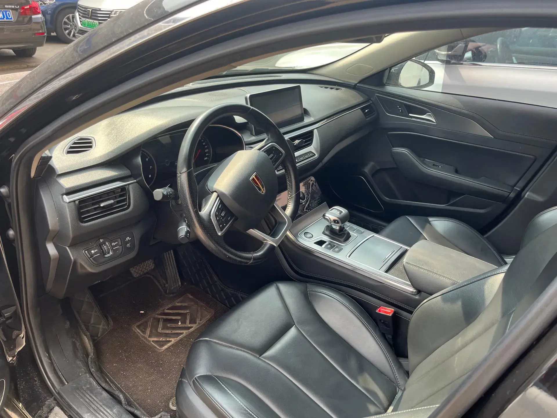 2020 HONGQI H5 thumbnail 3