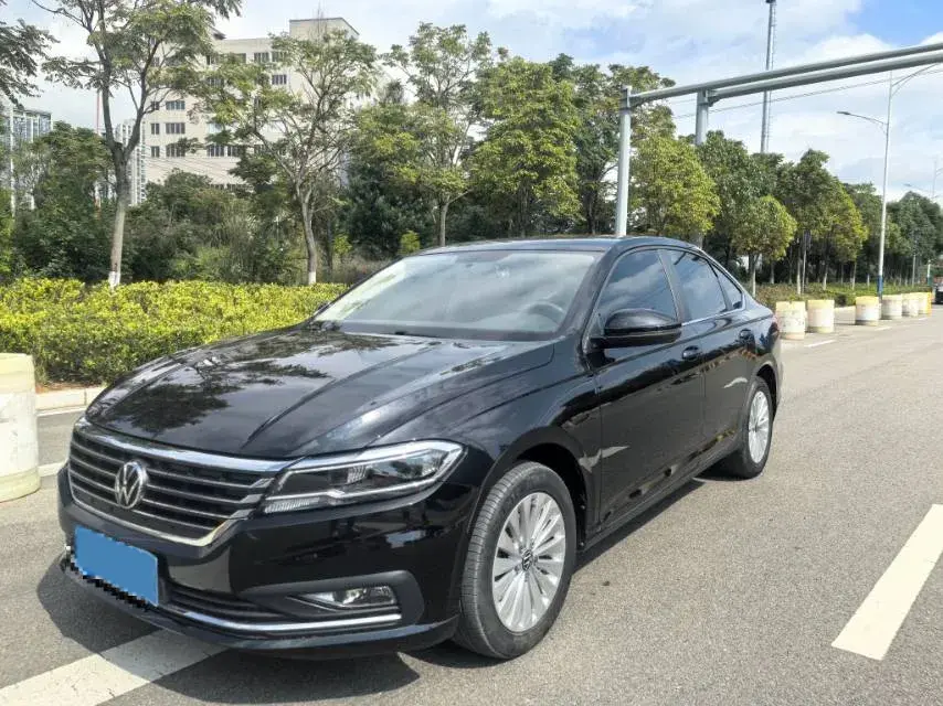 2019 VOLKSWAGEN LAVIDA view 1