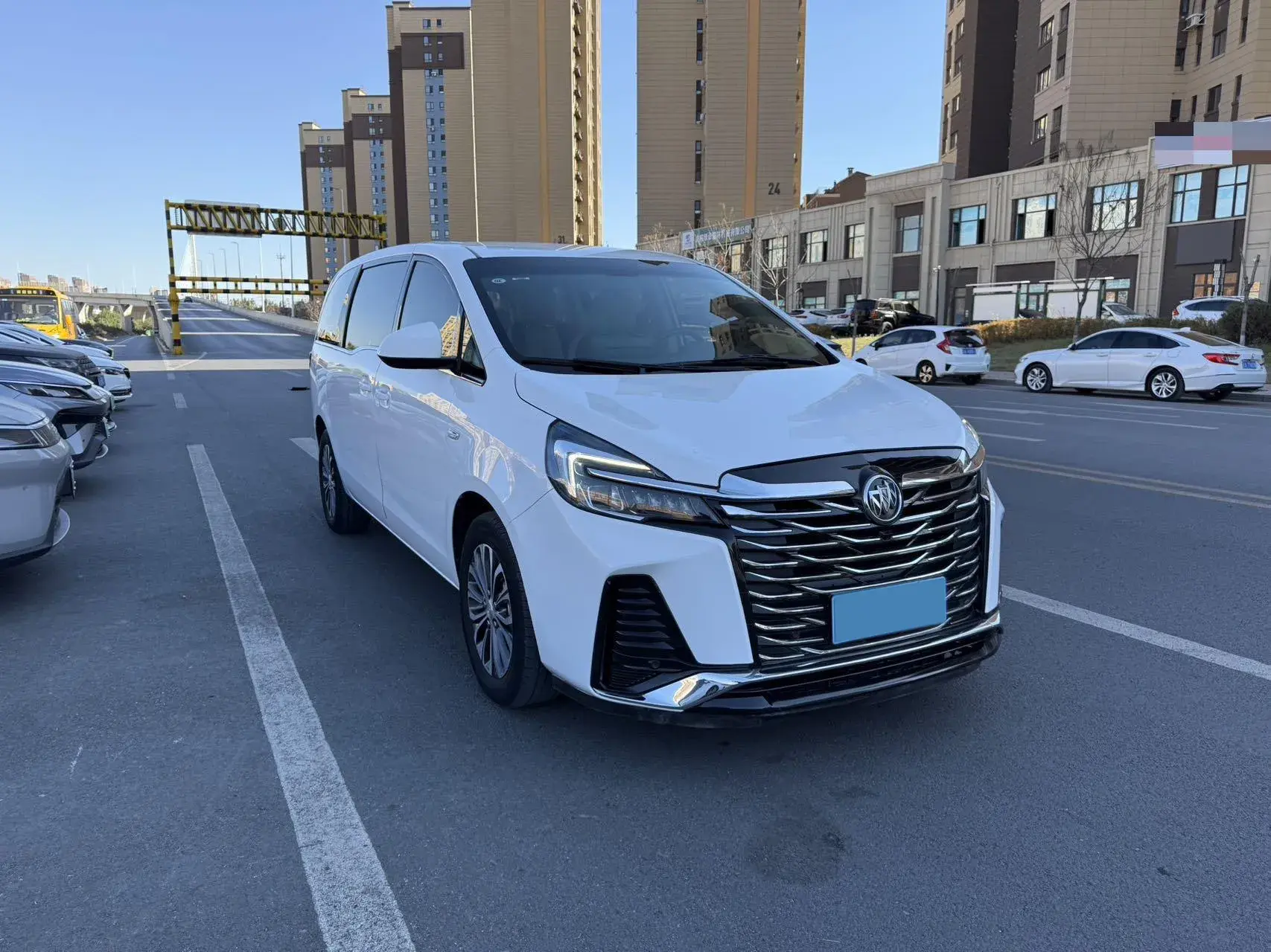 2021 BUICK GL8 thumbnail 3