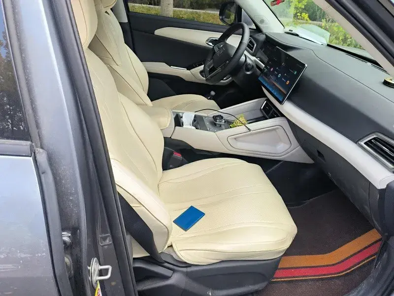 2023 BYD YUAN thumbnail 2