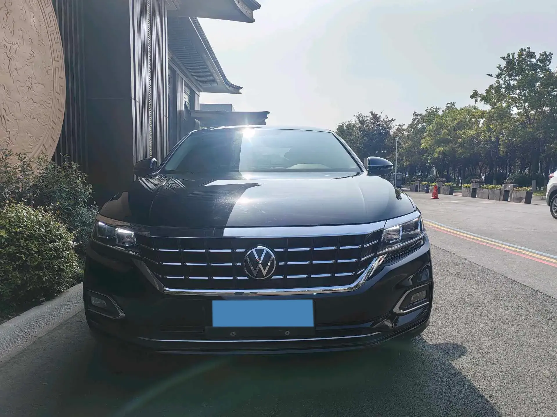 2020 VOLKSWAGEN PASSAT thumbnail 3