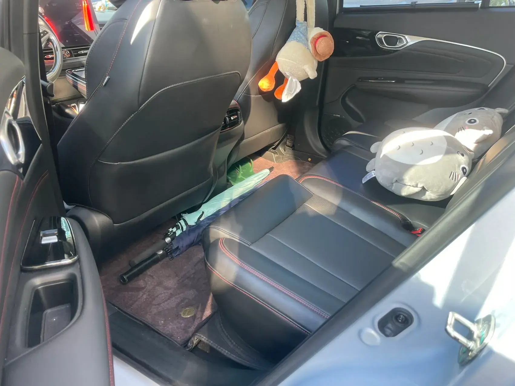 2022 AION V thumbnail 4