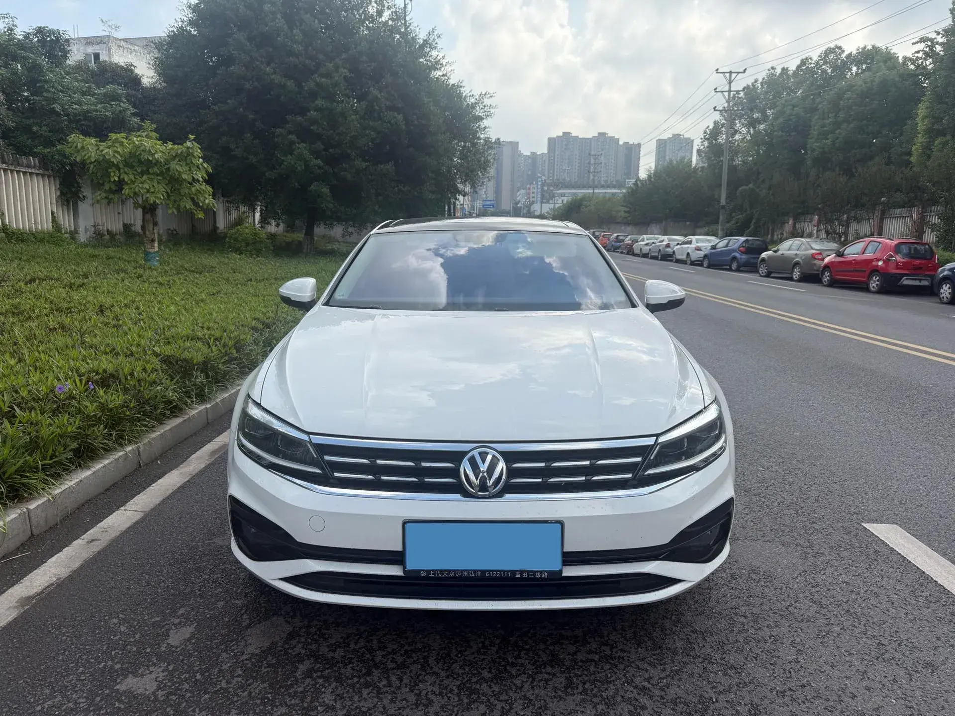 2019 VOLKSWAGEN LAMANDO thumbnail 2