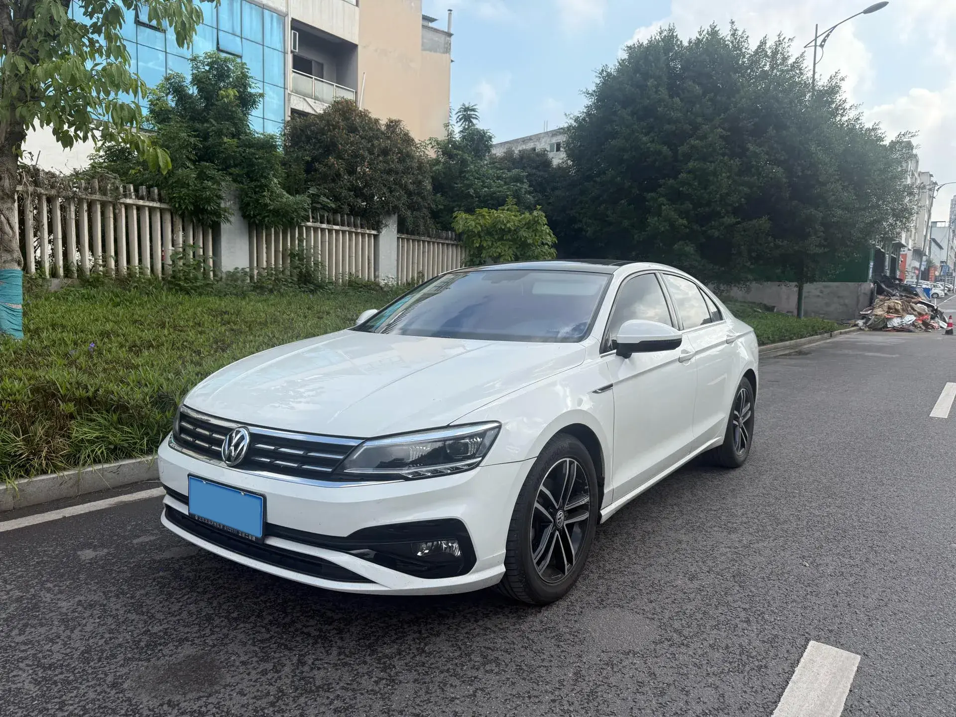 2019 VOLKSWAGEN LAMANDO view 1
