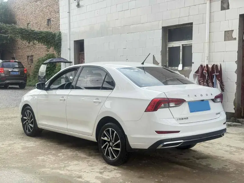 2022 SKODA RAPID thumbnail 3