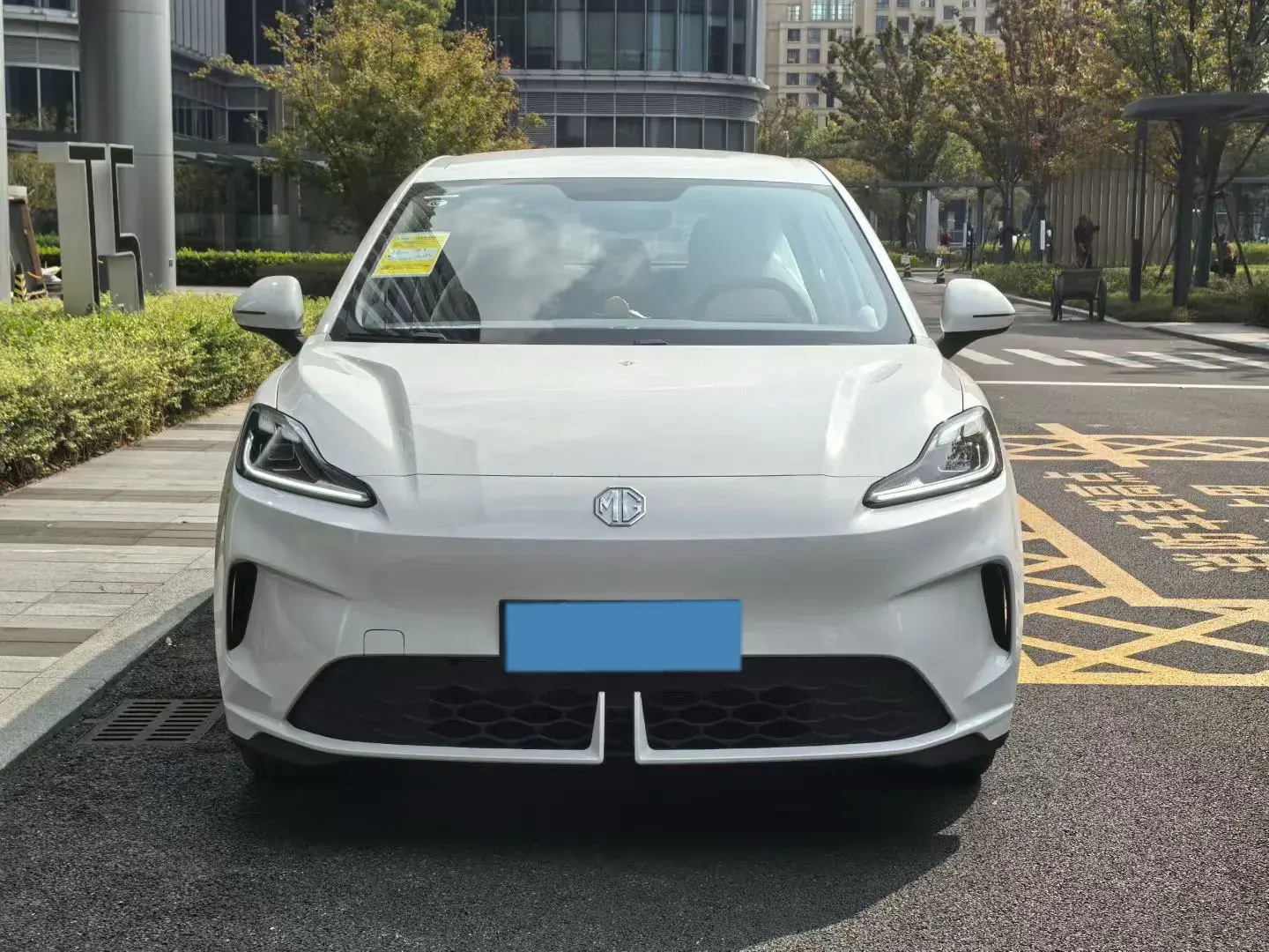 2023 MG MG4 thumbnail 2