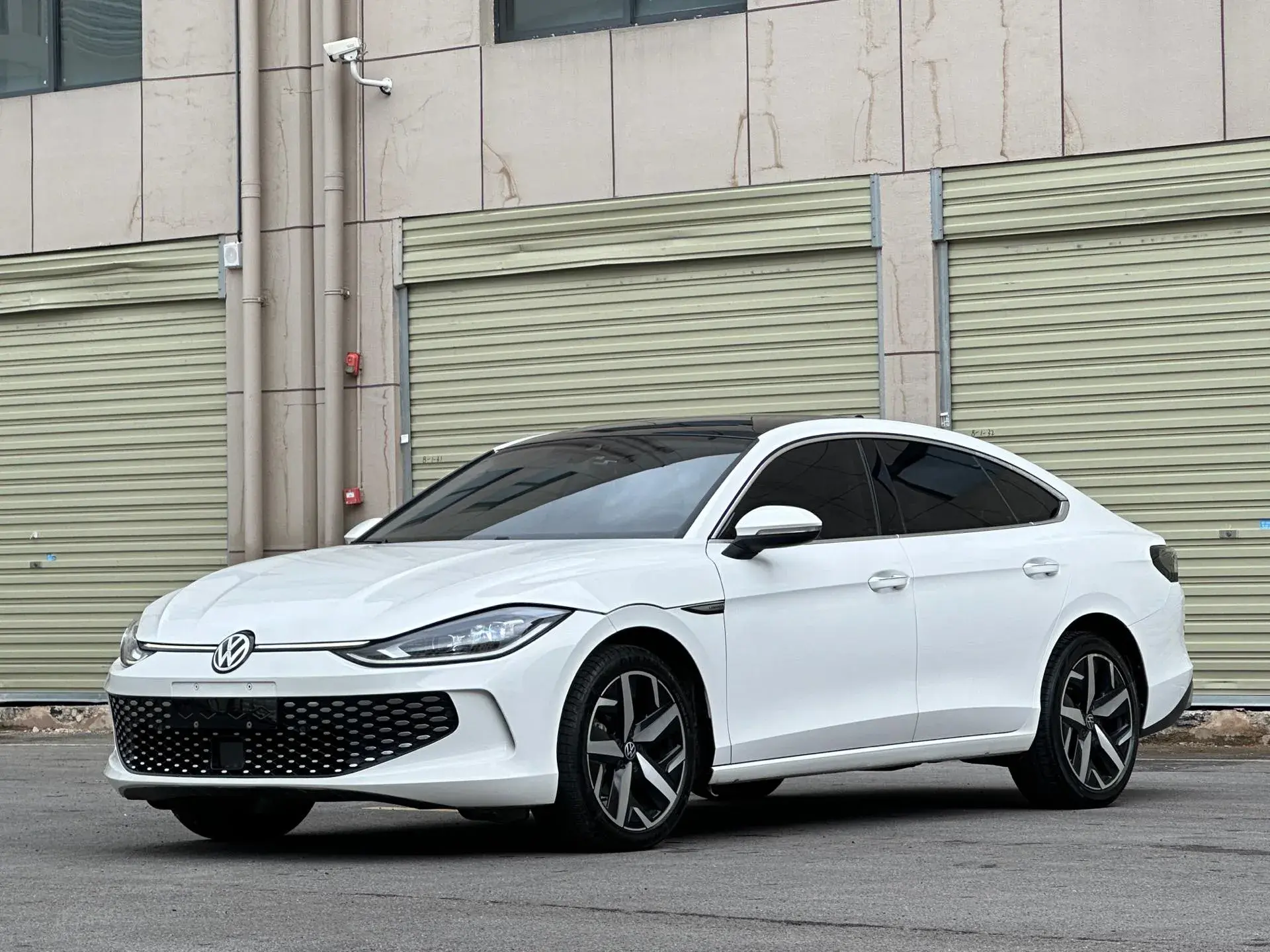 2022 VOLKSWAGEN LAMANDO view 1