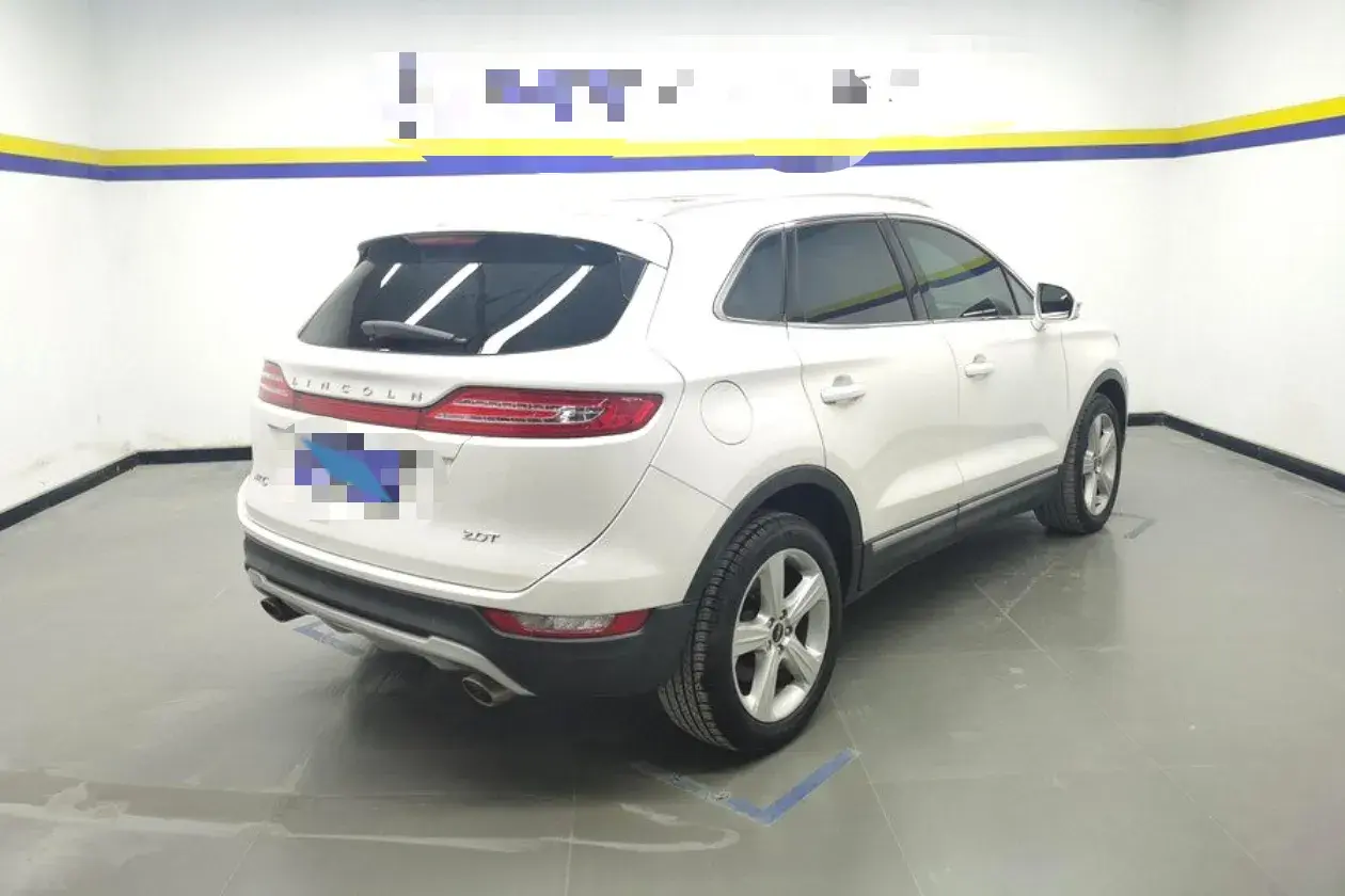 2017 LINCOLN MKC thumbnail 2