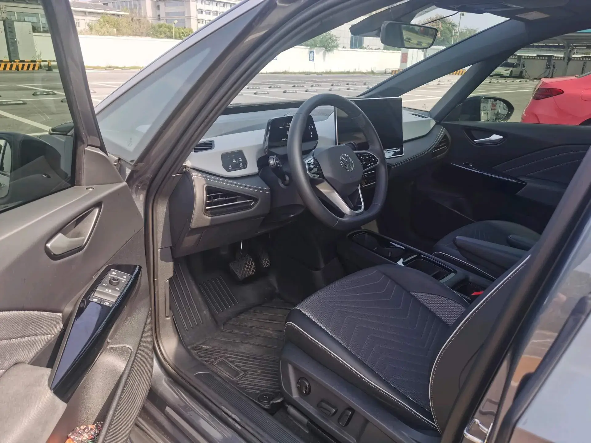 2025 VOLKSWAGEN ID.3 thumbnail 2