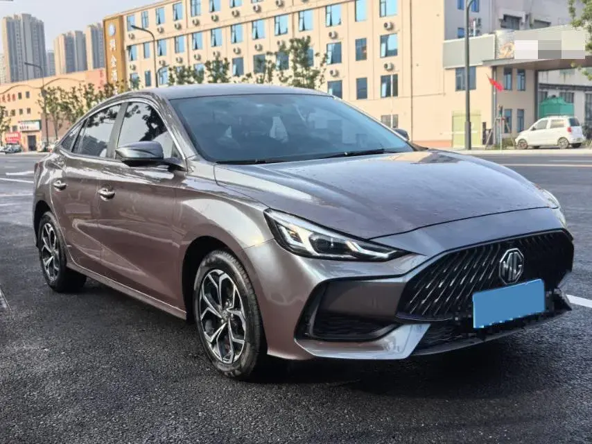 2021 MG 5 thumbnail 4