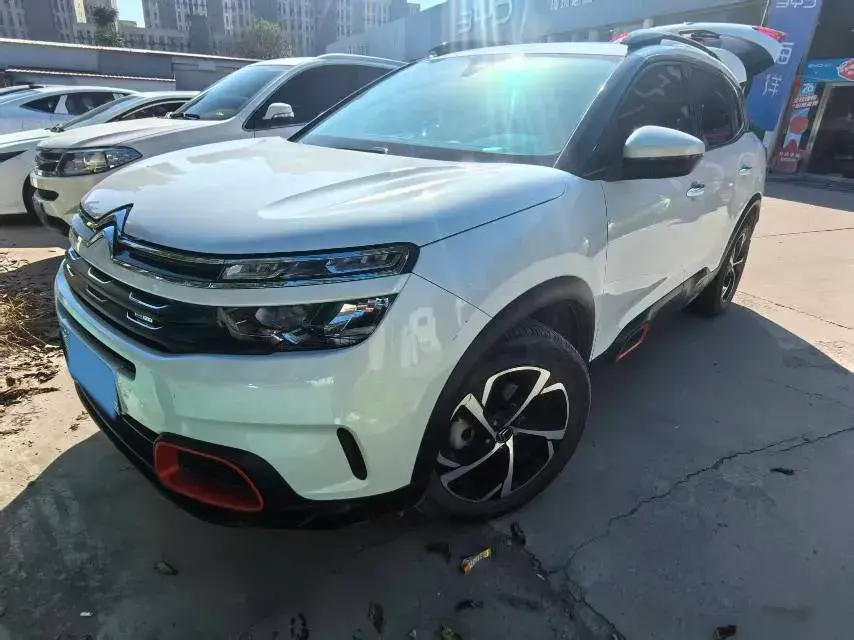 2019 CITROEN C5 view 1
