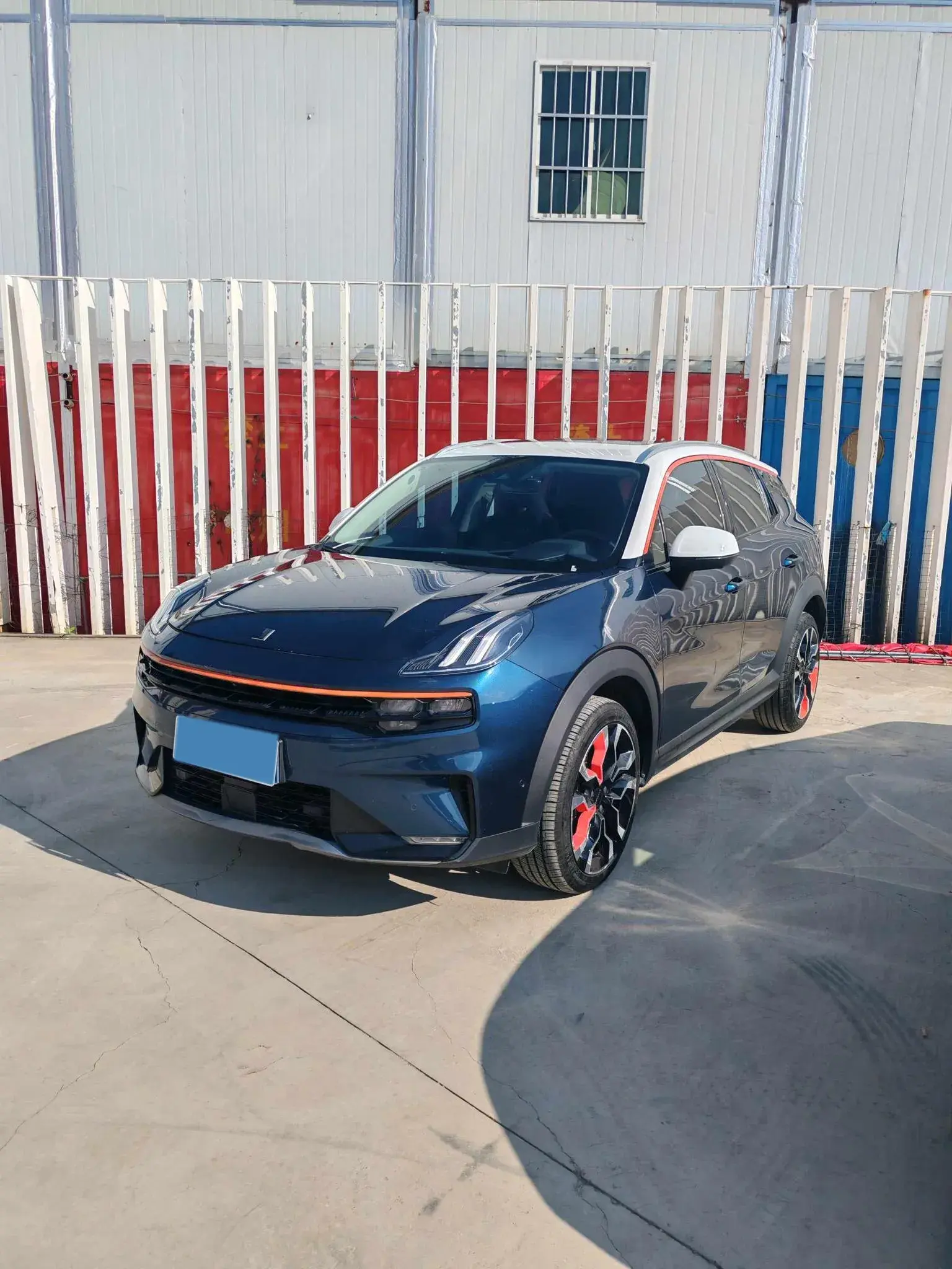 2020 LYNK&CO 06 view 1