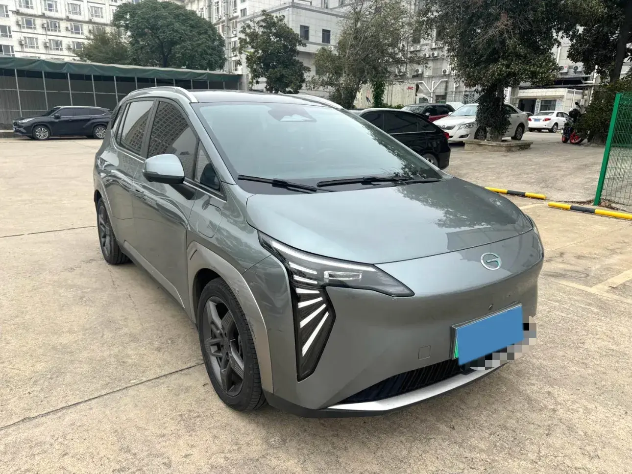 2022 AION Y thumbnail 3