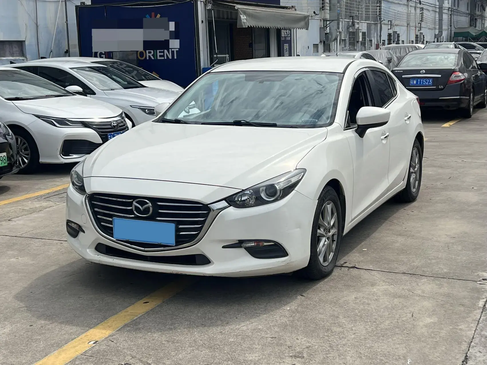2017 MAZDA 3 view 1
