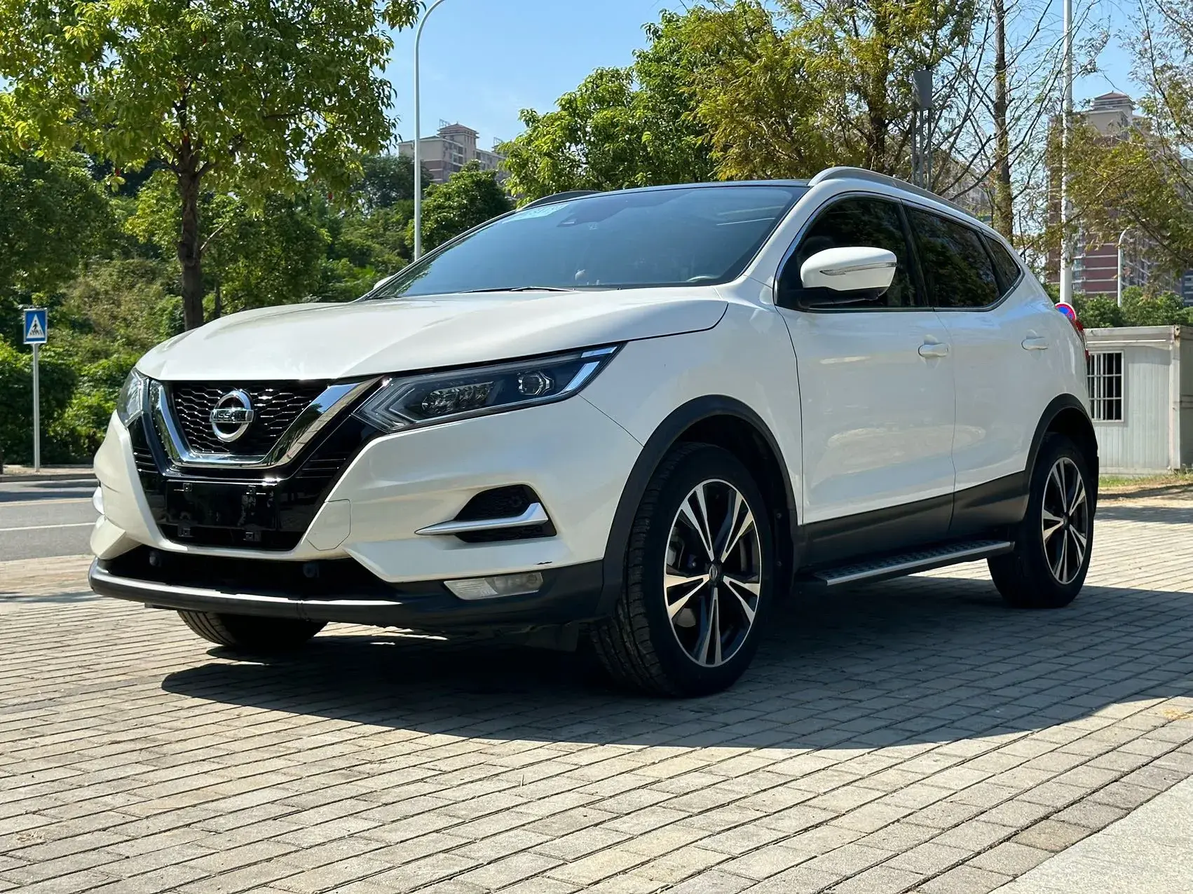 2021 NISSAN QASHQAI view 1