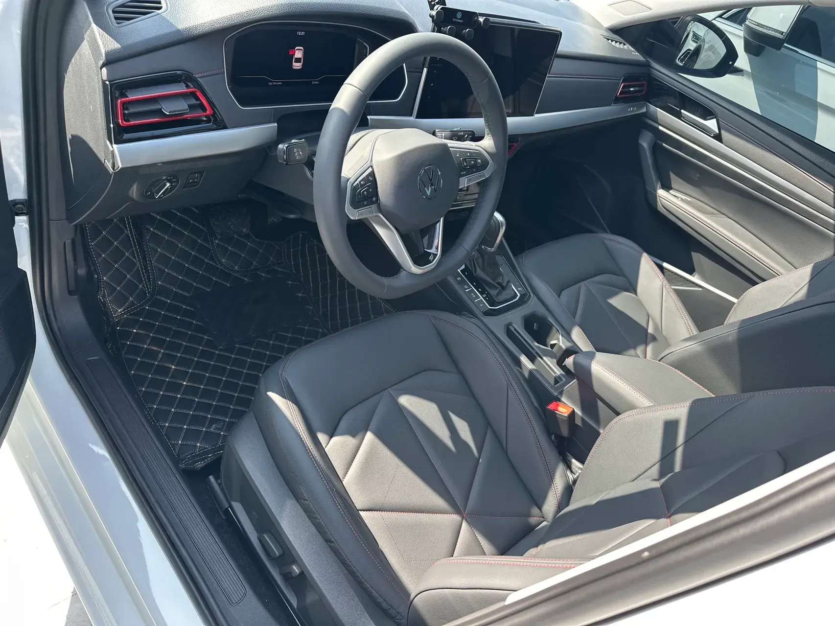 2024 VOLKSWAGEN LAVIDA thumbnail 3