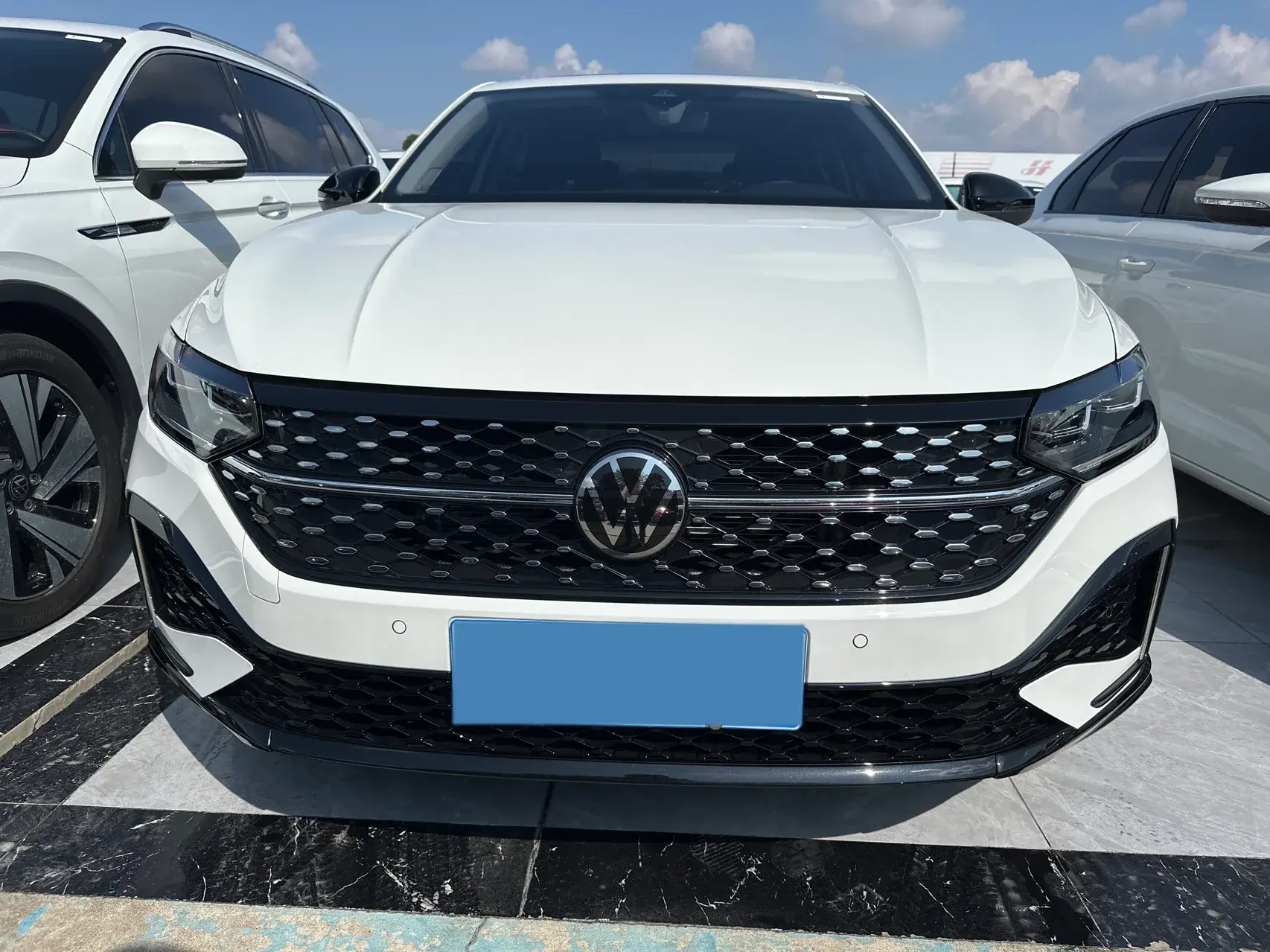 2024 VOLKSWAGEN LAVIDA thumbnail 2