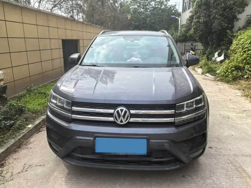 2020 VOLKSWAGEN THARU thumbnail 2