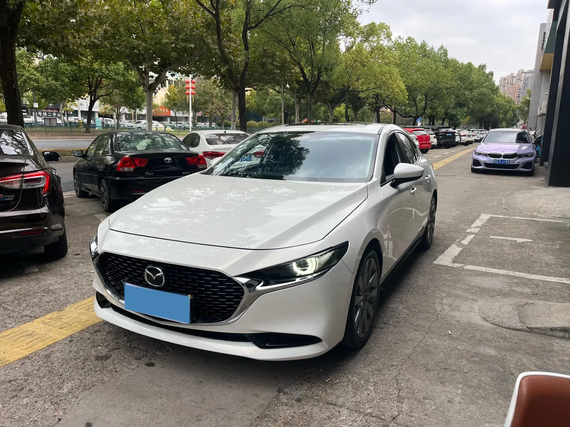 2023 MAZDA 3 view 1