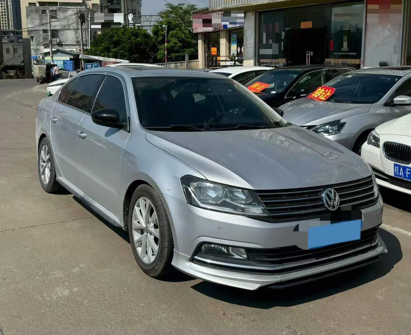 2017 VOLKSWAGEN LAVIDA thumbnail 2