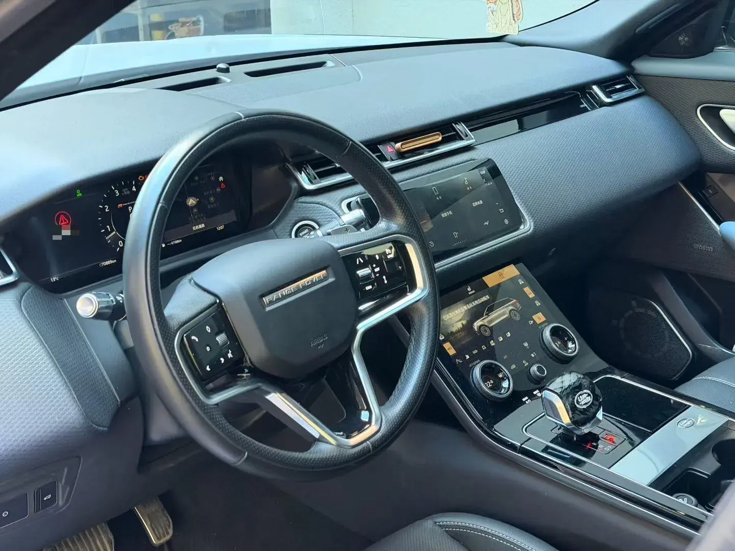 2021 LAND ROVER thumbnail 4