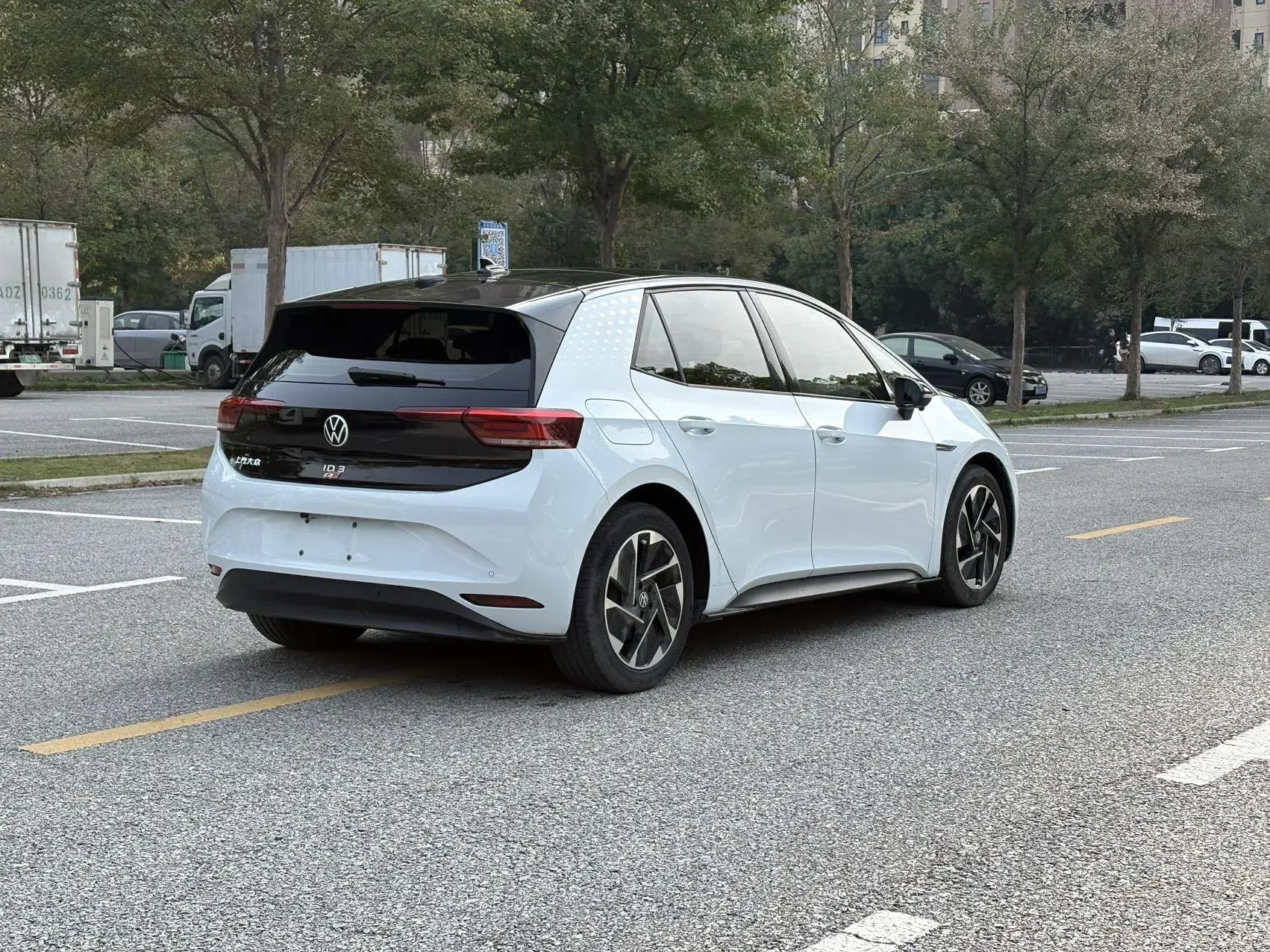 2022 VOLKSWAGEN ID.3 thumbnail 4