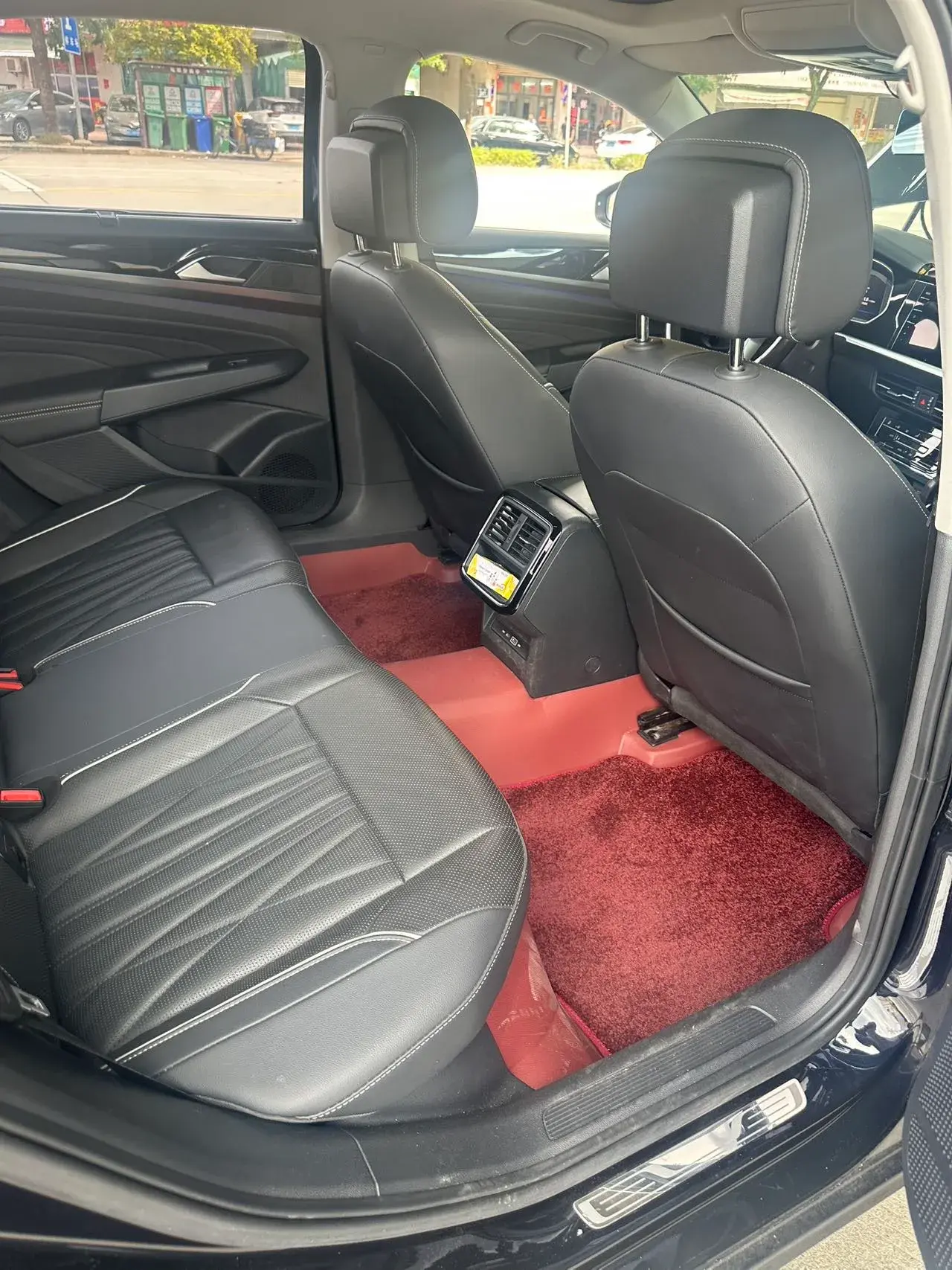 2022 VOLKSWAGEN PASSAT thumbnail 4