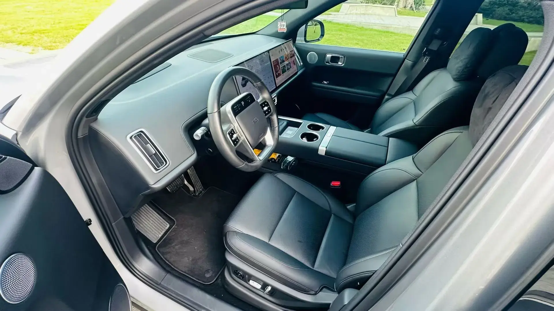 2024 LI L6 thumbnail 4