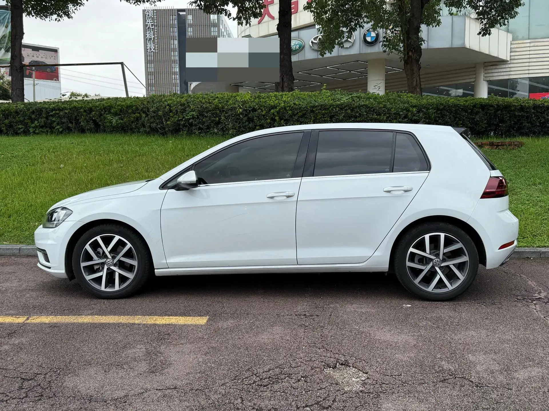 2019 VOLKSWAGEN GOLF thumbnail 2
