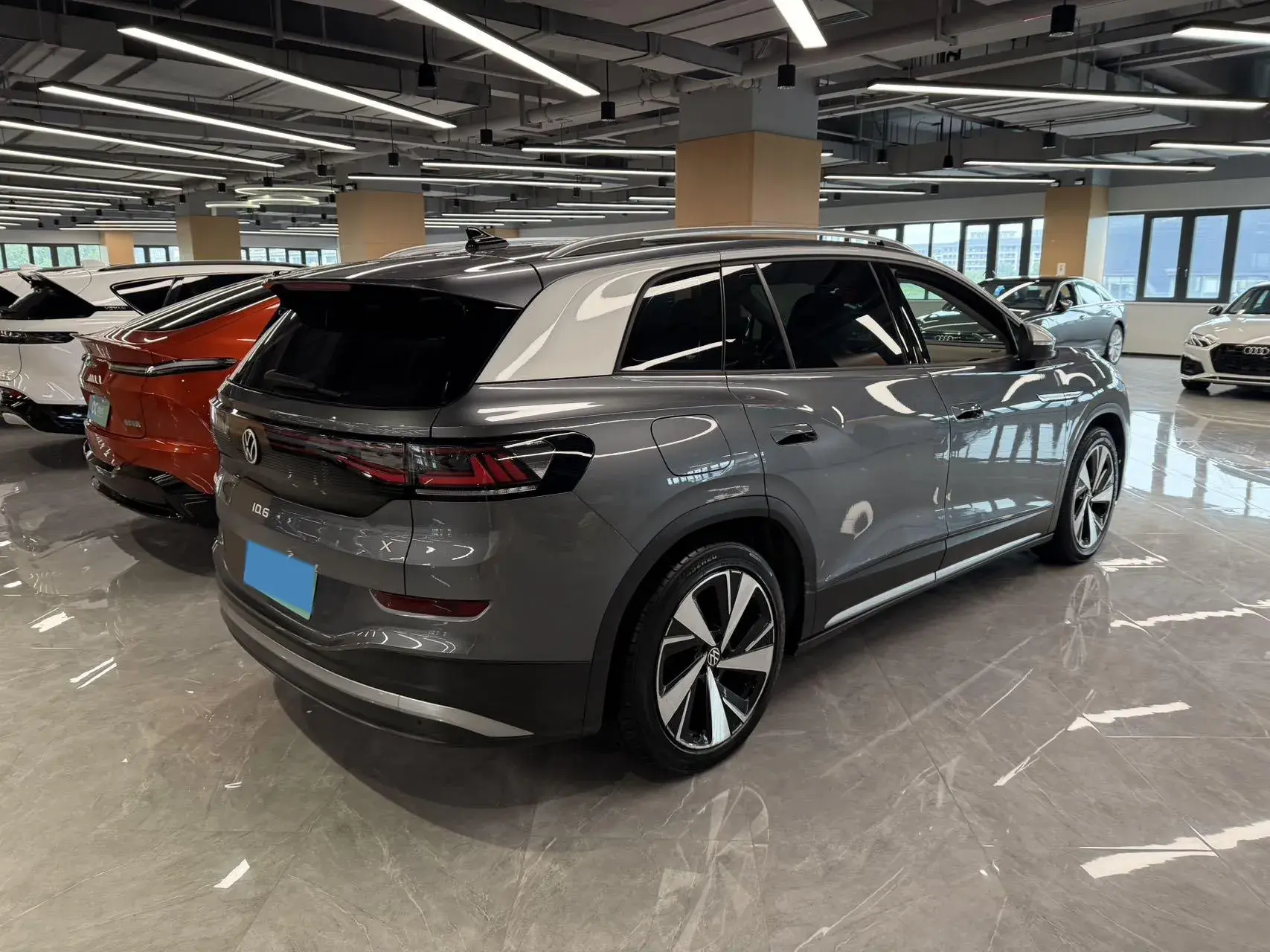 2022 VOLKSWAGEN ID.6 thumbnail 4