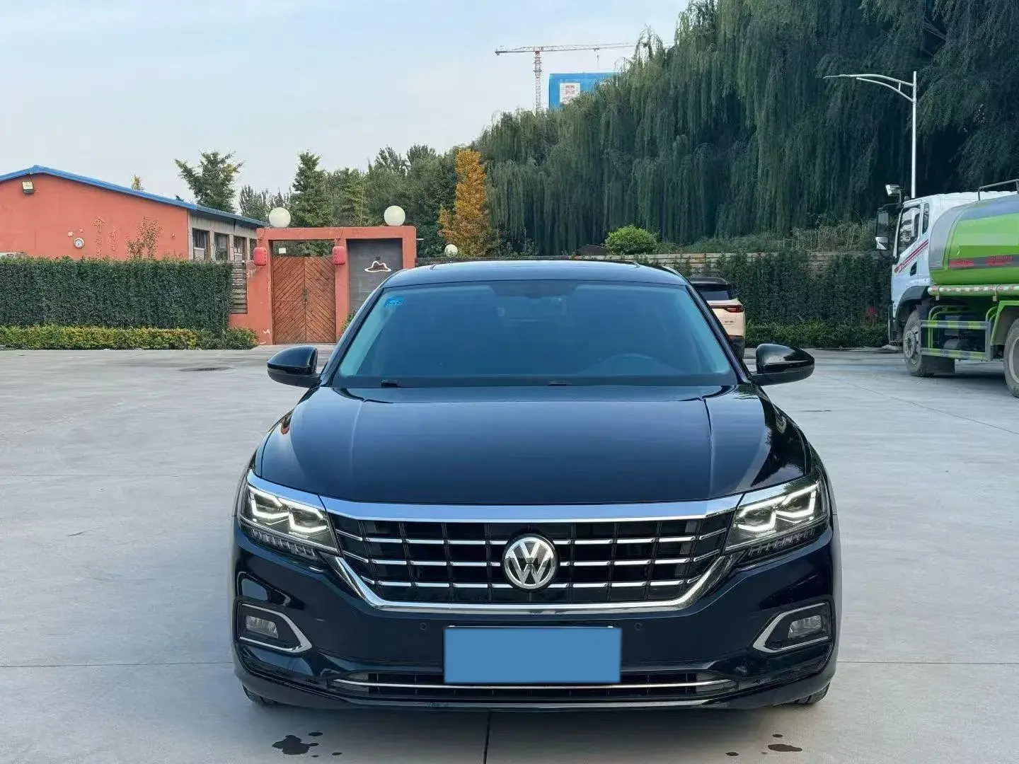 2019 VOLKSWAGEN PASSAT thumbnail 3