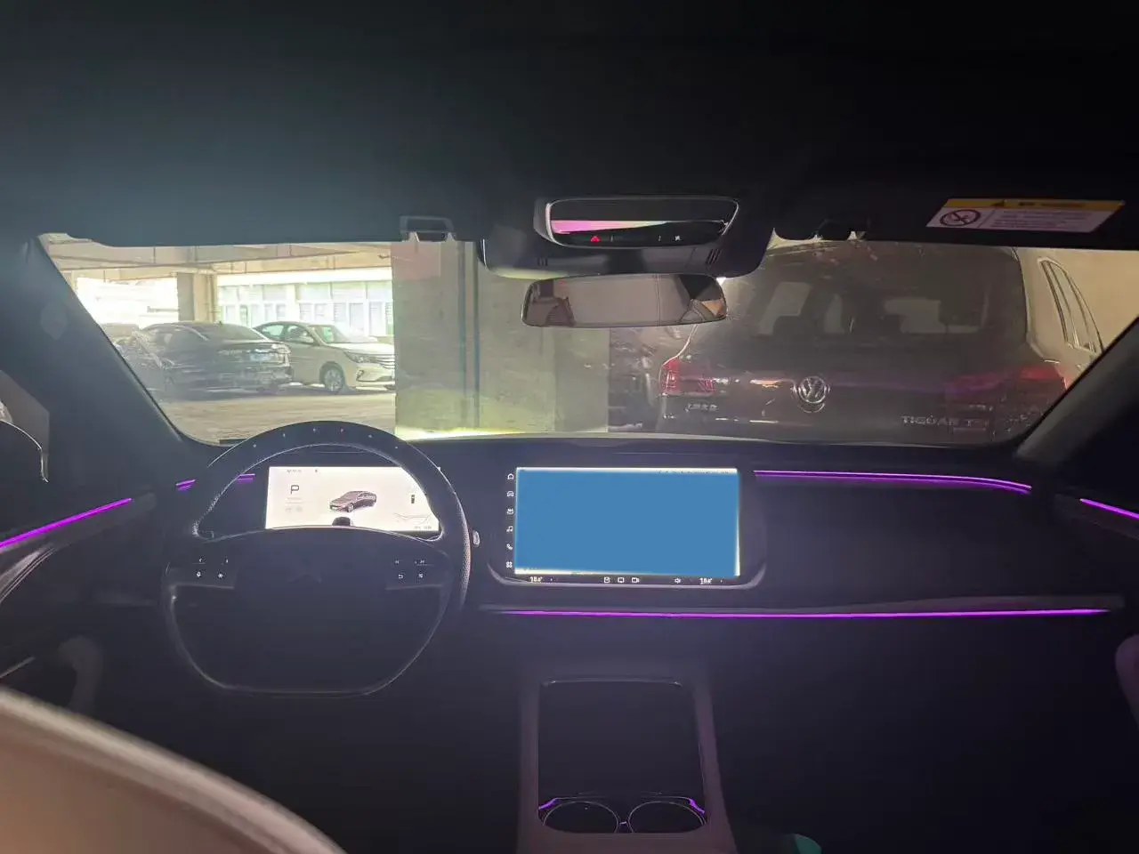 2023 XPENG P7 thumbnail 4